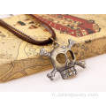 En cuir Mens pendentif avec strass Skull